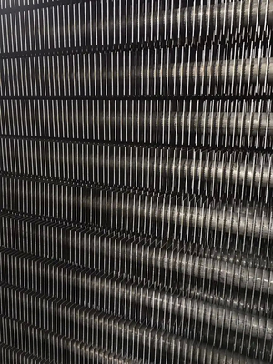 Tubos de aço inoxidável laminados a quente de forma redonda, com nadadeira U 304 304H 309 Tubos de superfície alargada 11.01