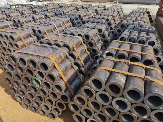 Hot Rolled Pressure Boiler Tube Branco/Amarela/Verde SGS BV Lloyds Inspected Customize Produce Depend