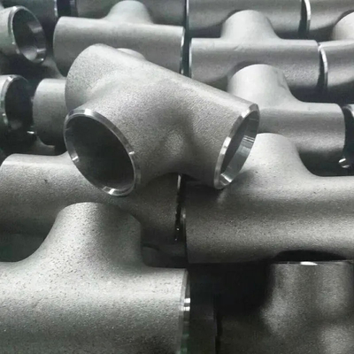 Venda imperdível Preço barato Acessórios para tubos de aço carbono BW Tee SCH80S 2 1/2" A420 WPL6 ASME B16.9