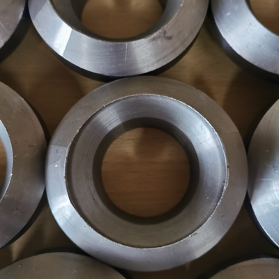 Encaixes de tubulação soldados extremidade do aço da liga de ASTM A234 WP11 1/2” Weldolet para a junção de tubulação