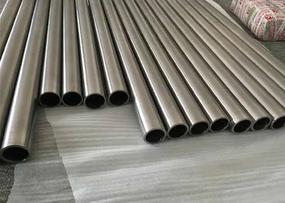Tubo de liga de níquel com exame metalográfico e processo de usinagem