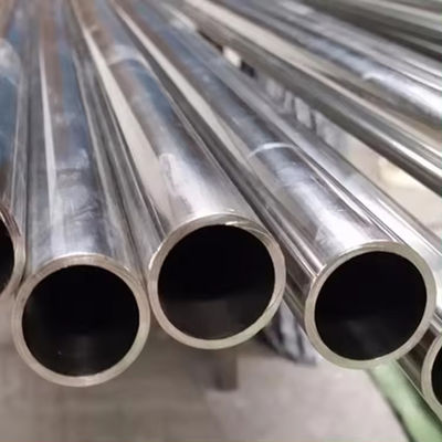 Tubo Tubo de aço sem costura com espessura de parede personalizada e superfície revestida concebido para desempenho em aplicações industriais