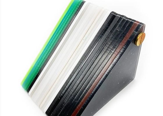 O espelho da placa de corte de PMMA chapeia a grande precisão da folha plástica acrílica que faz à máquina o bloco acrílico claro de vidro orgânico